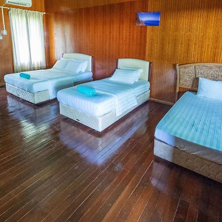 Benarat Lodge Gunung Mulu Nationalpark Exterior foto