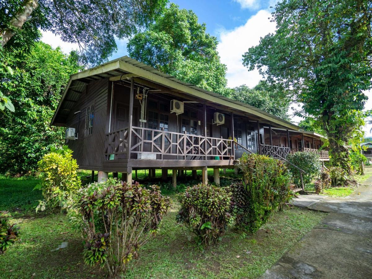 Benarat Lodge Gunung Mulu Nationalpark Exterior foto