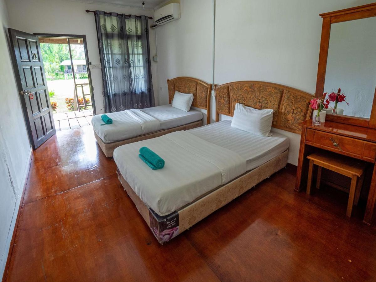 Benarat Lodge Gunung Mulu Nationalpark Exterior foto