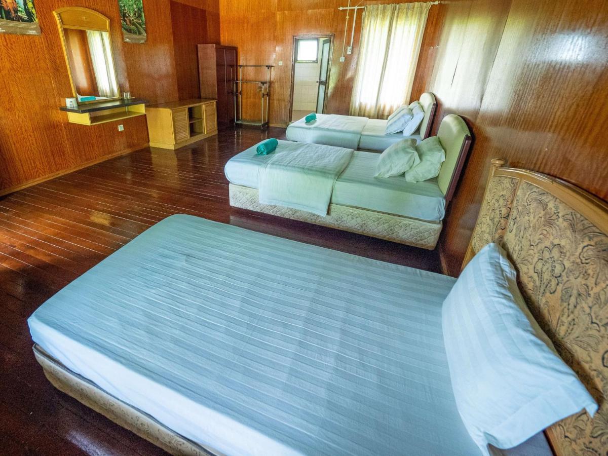 Benarat Lodge Gunung Mulu Nationalpark Exterior foto